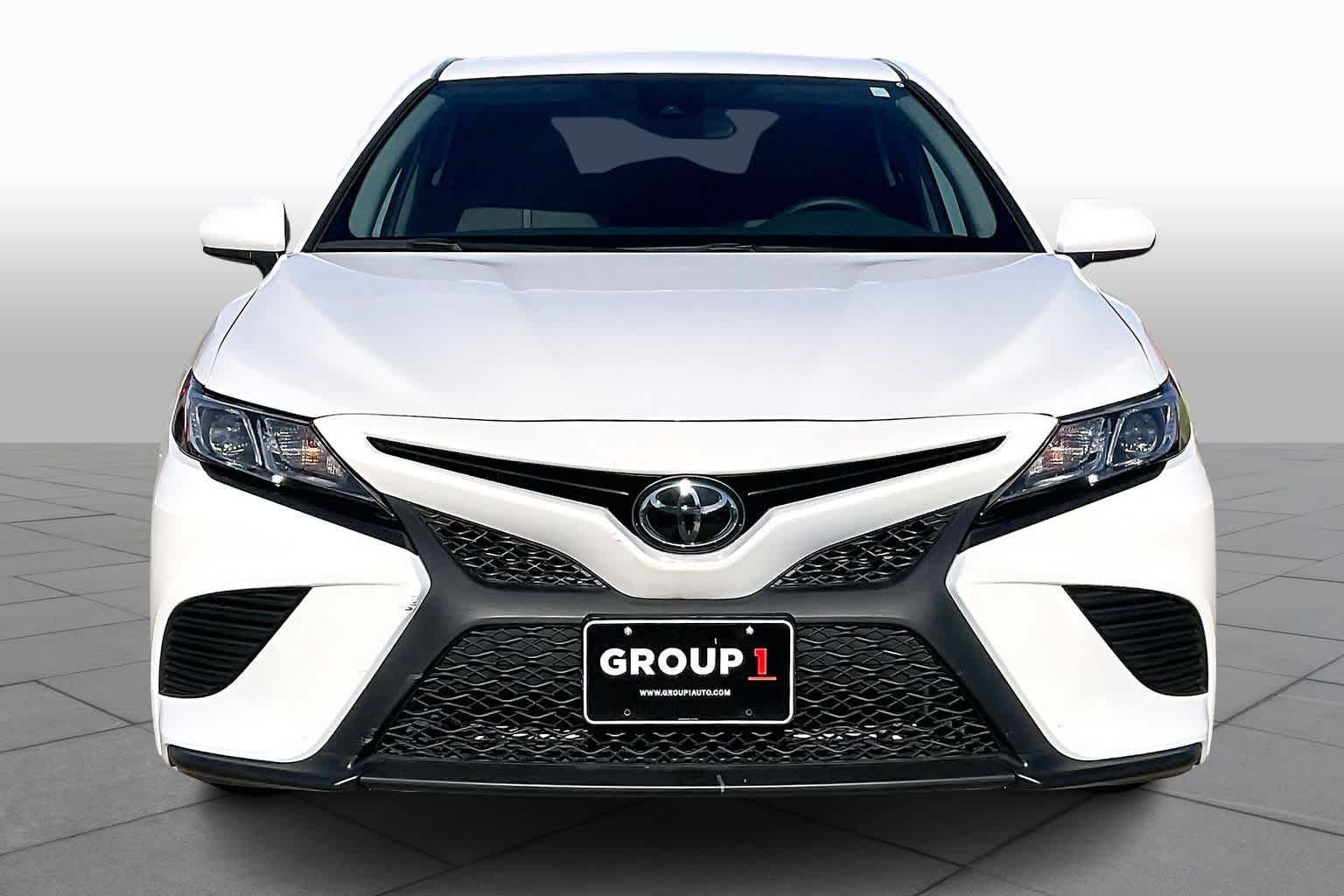 2020 Toyota Camry SE Super White at Mercedes-Benz of Houston North