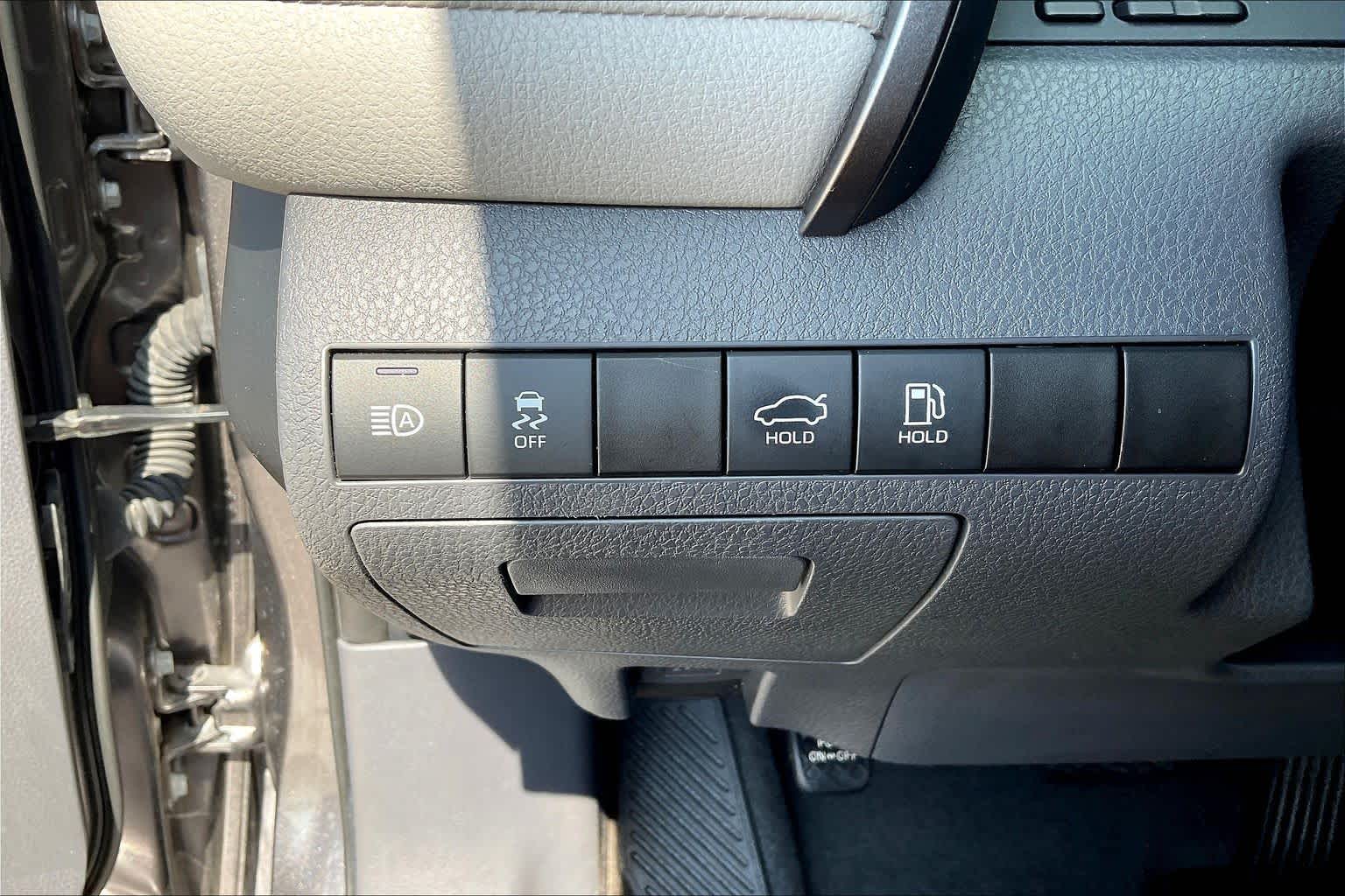 2020 Toyota Camry SE Predawn Gray Mica at Honda of Clear Lake