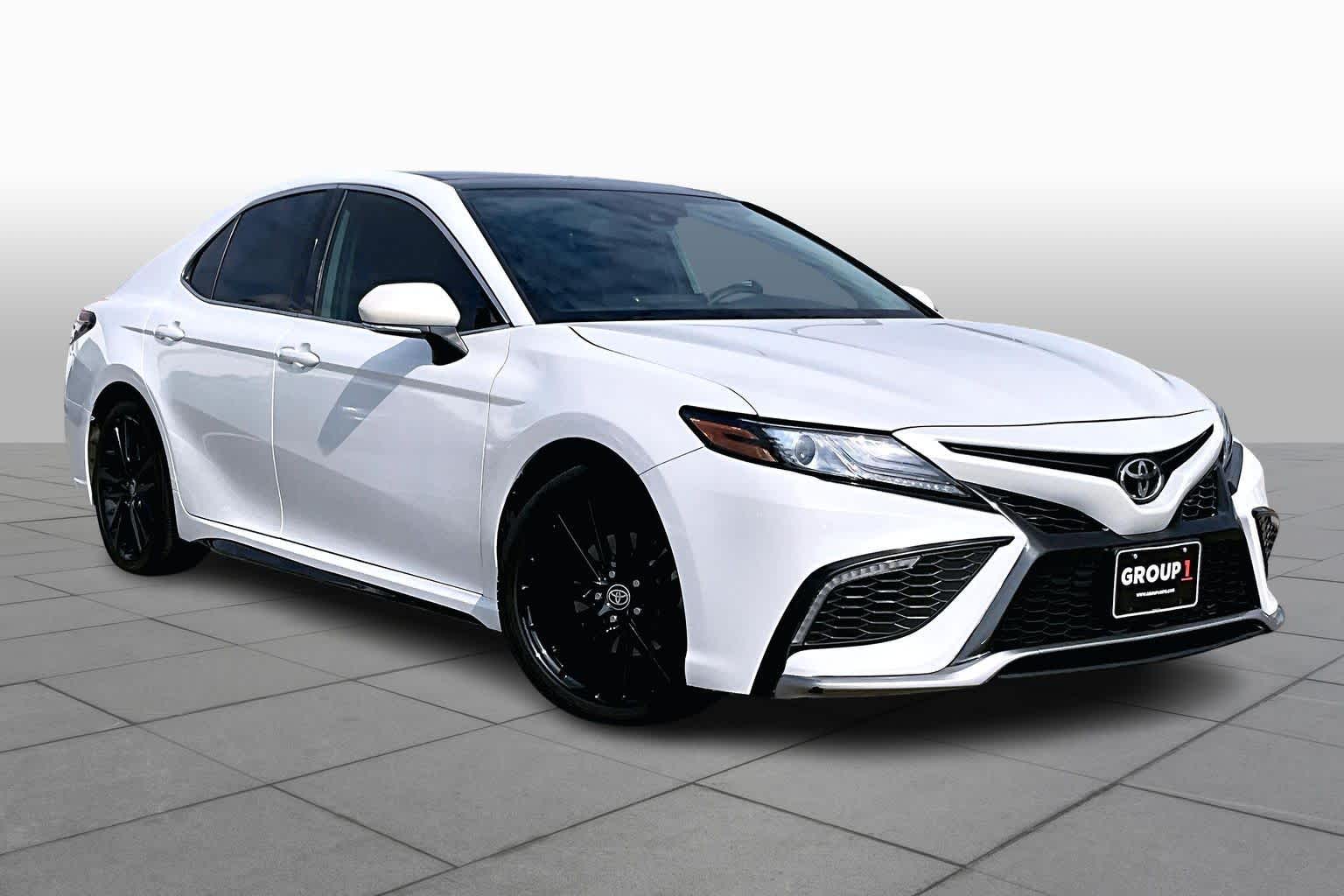 2022 Toyota Camry XSE Wind Chill Pearl at Sterling McCall Acura