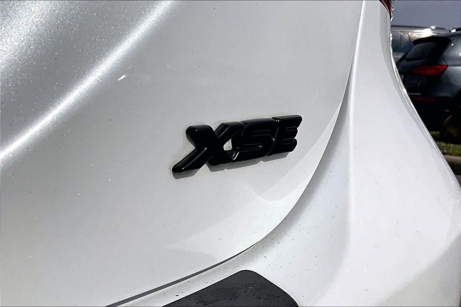 2022 Toyota Camry XSE Wind Chill Pearl at Sterling McCall Acura