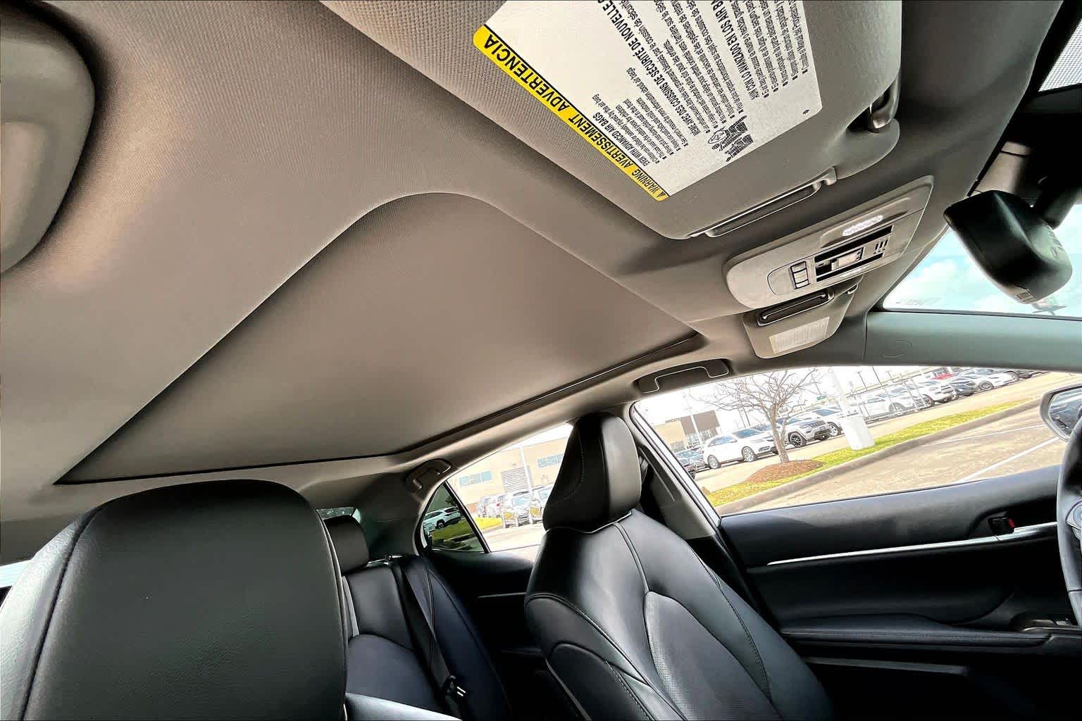 2022 Toyota Camry XSE Wind Chill Pearl at Sterling McCall Acura