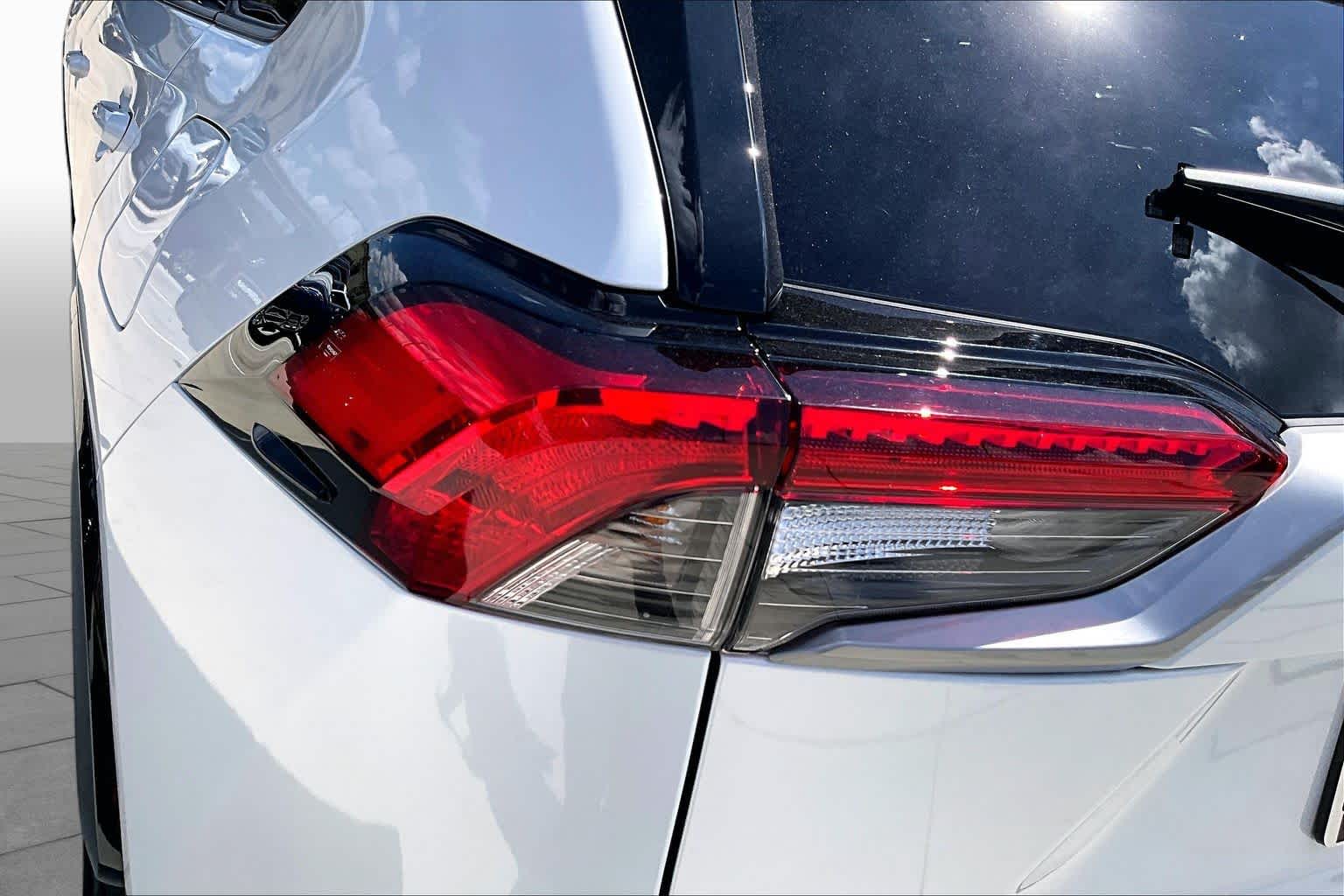 2024 Toyota RAV4 photo 26 of 31