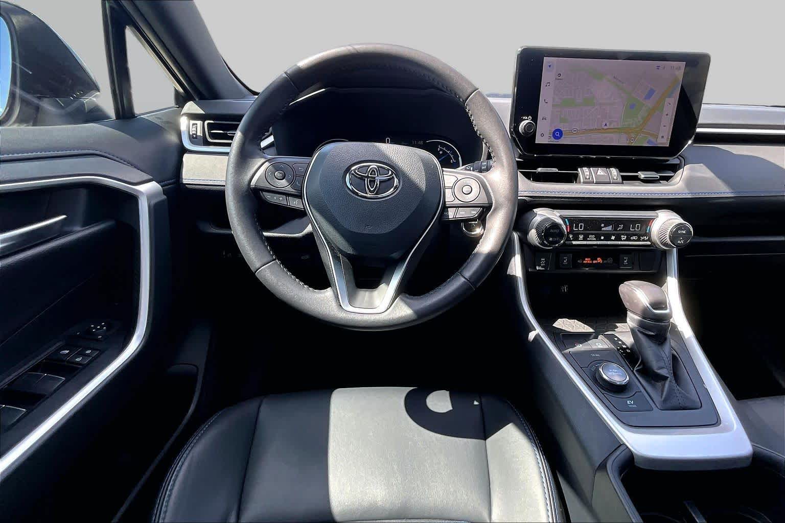 2024 Toyota RAV4 photo 6 of 31