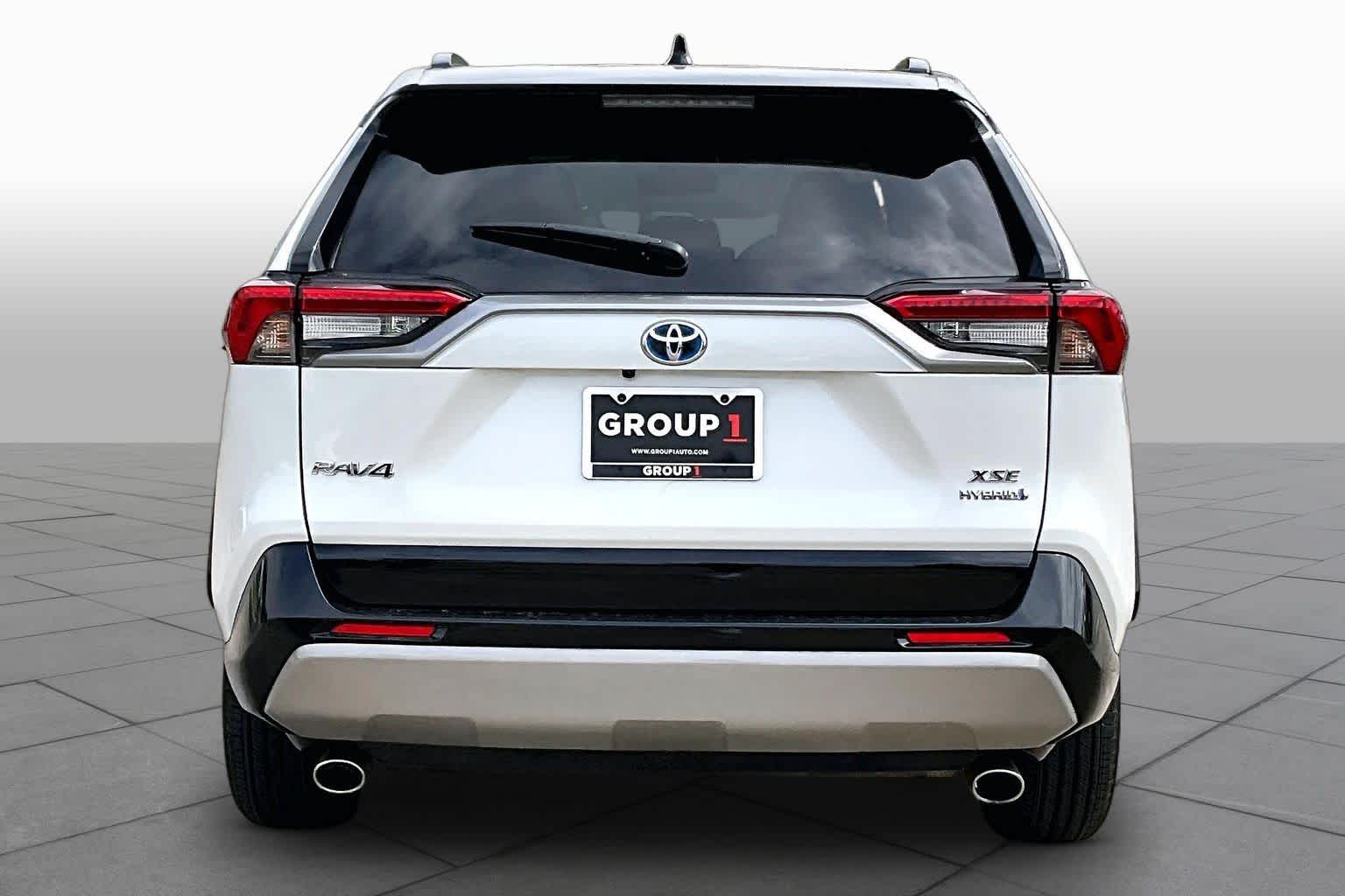 2024 Toyota RAV4 photo 9 of 65