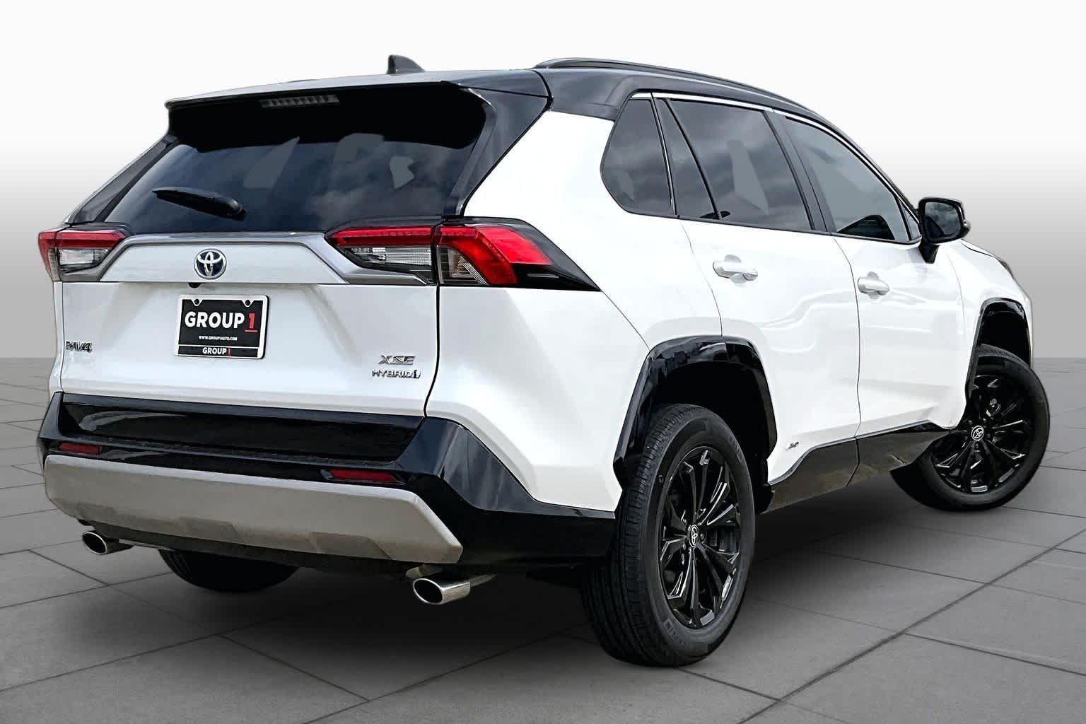 2024 Toyota RAV4 photo 23 of 65