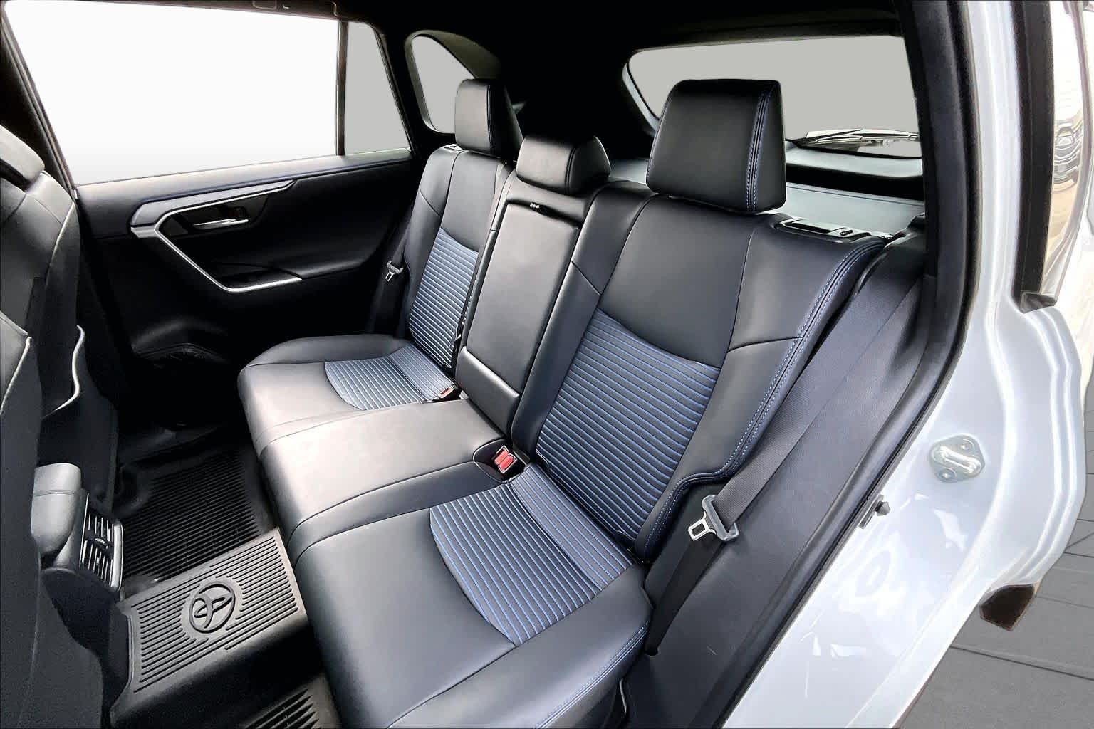 2024 Toyota RAV4 photo 37 of 65