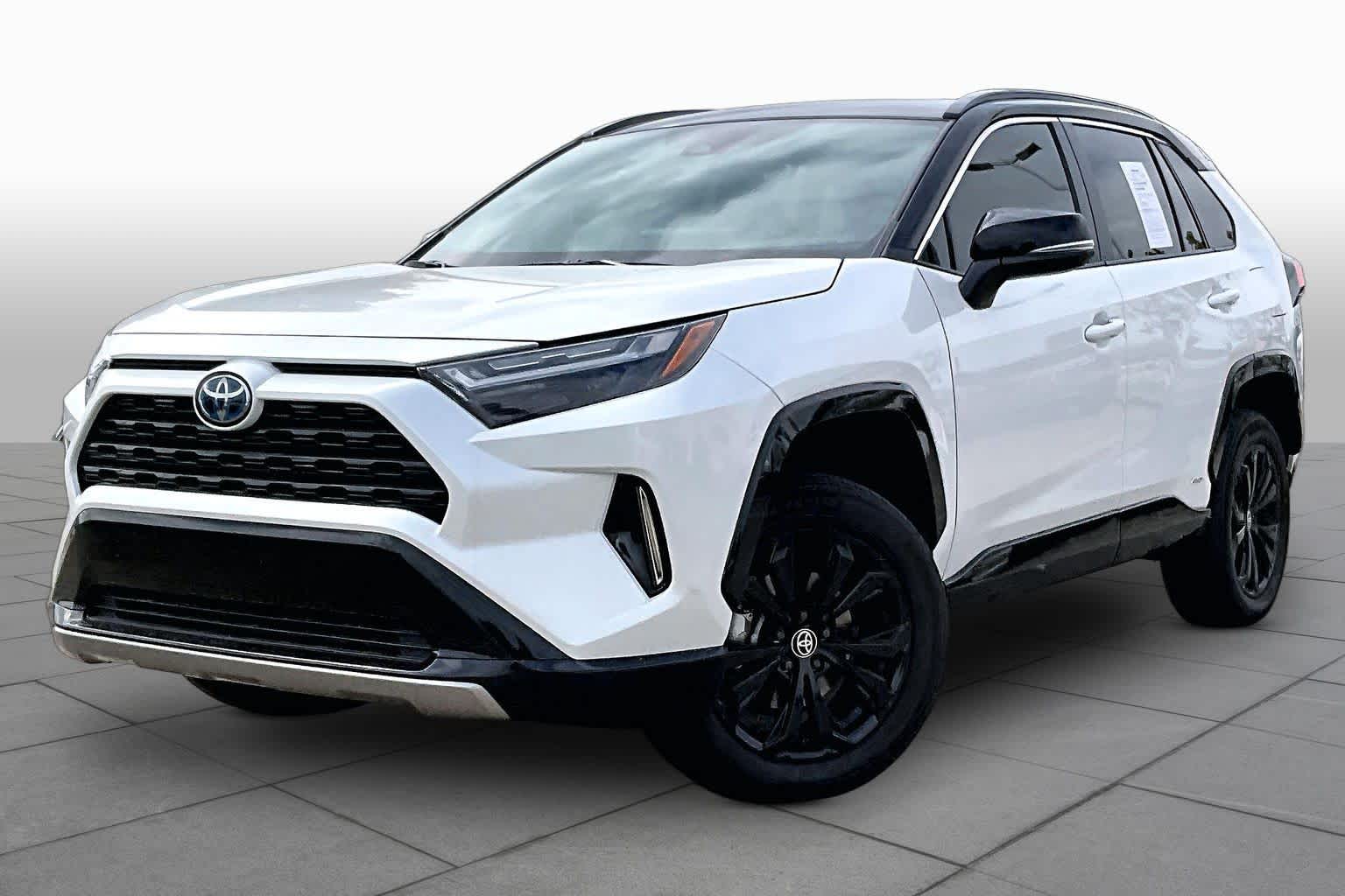2024 Toyota RAV4 photo 2 of 65