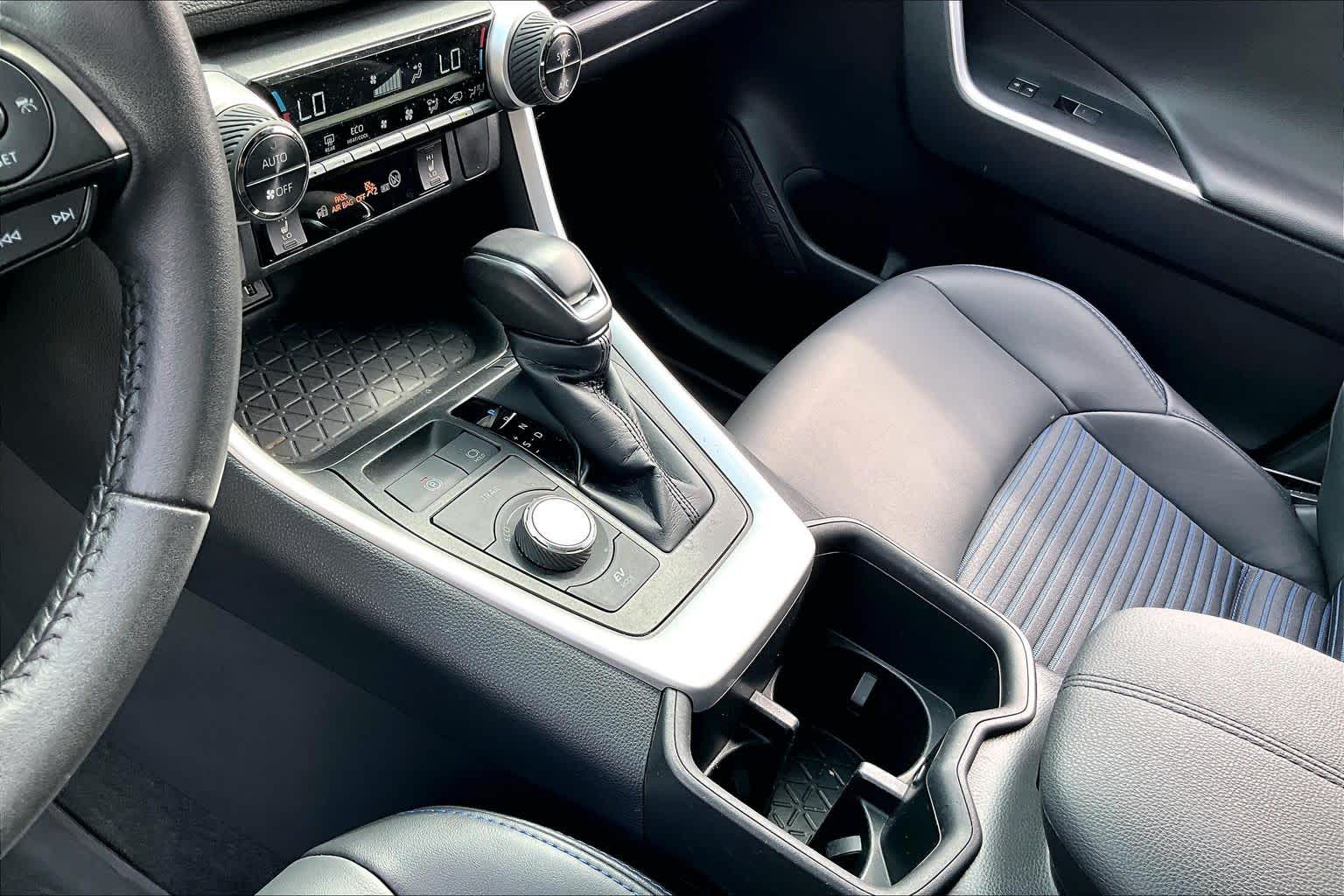 2024 Toyota RAV4 photo 29 of 65