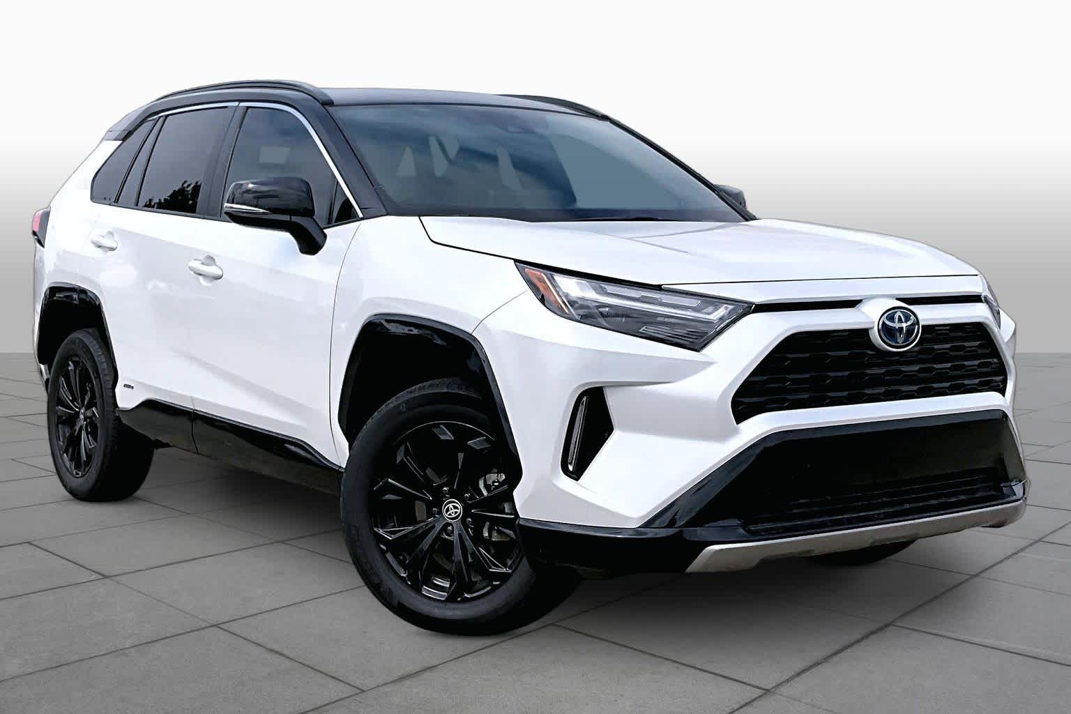 2024 Toyota RAV4 photo 5 of 65