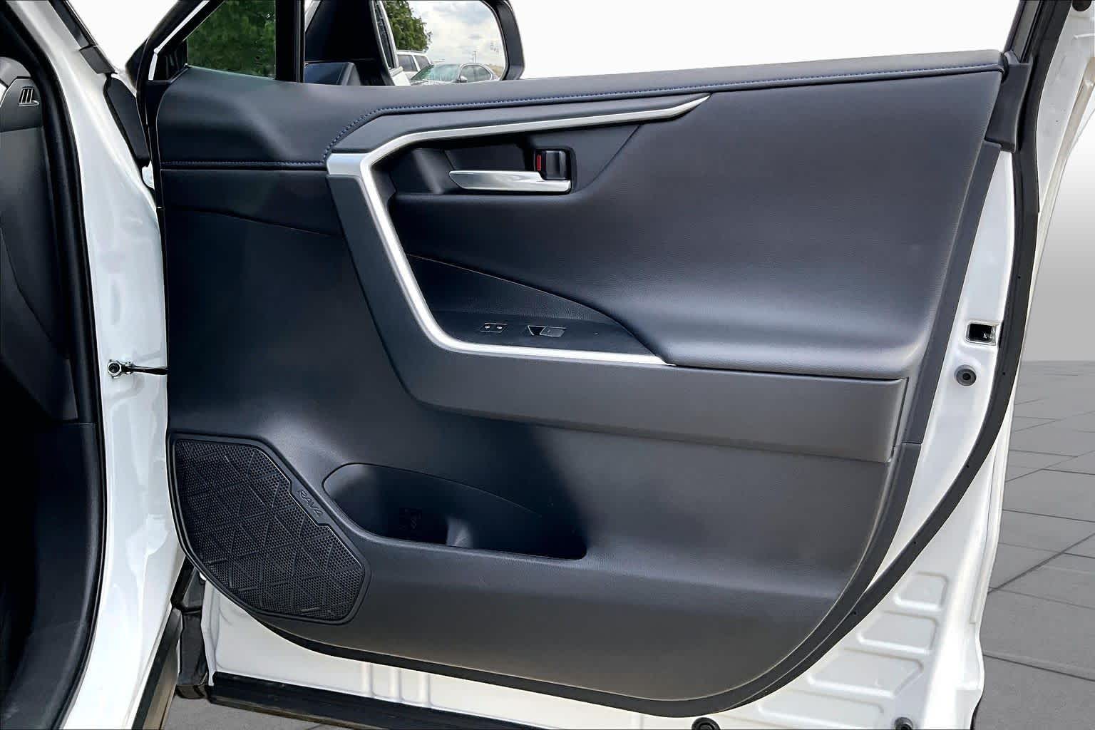2024 Toyota RAV4 photo 41 of 65