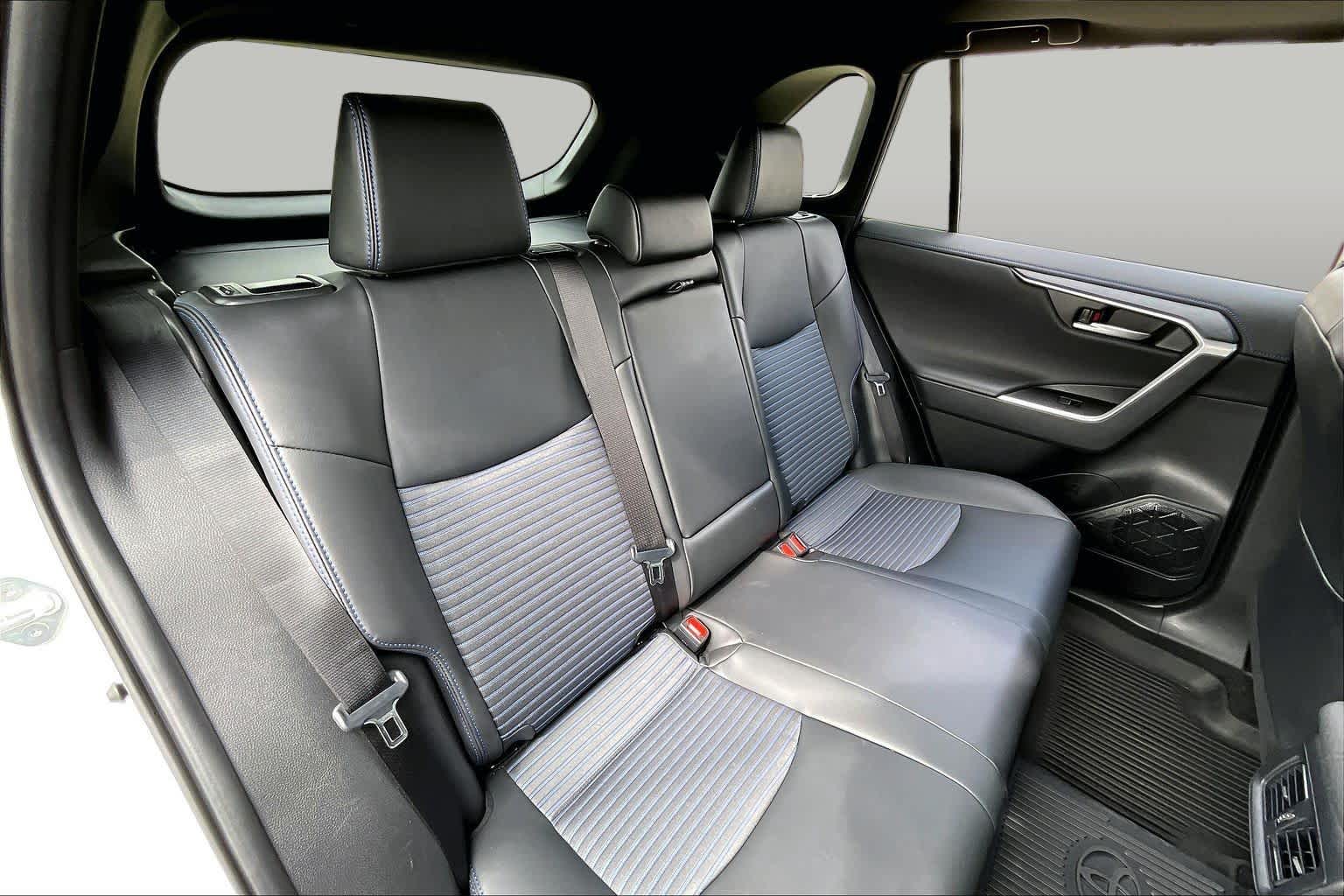 2024 Toyota RAV4 photo 35 of 65