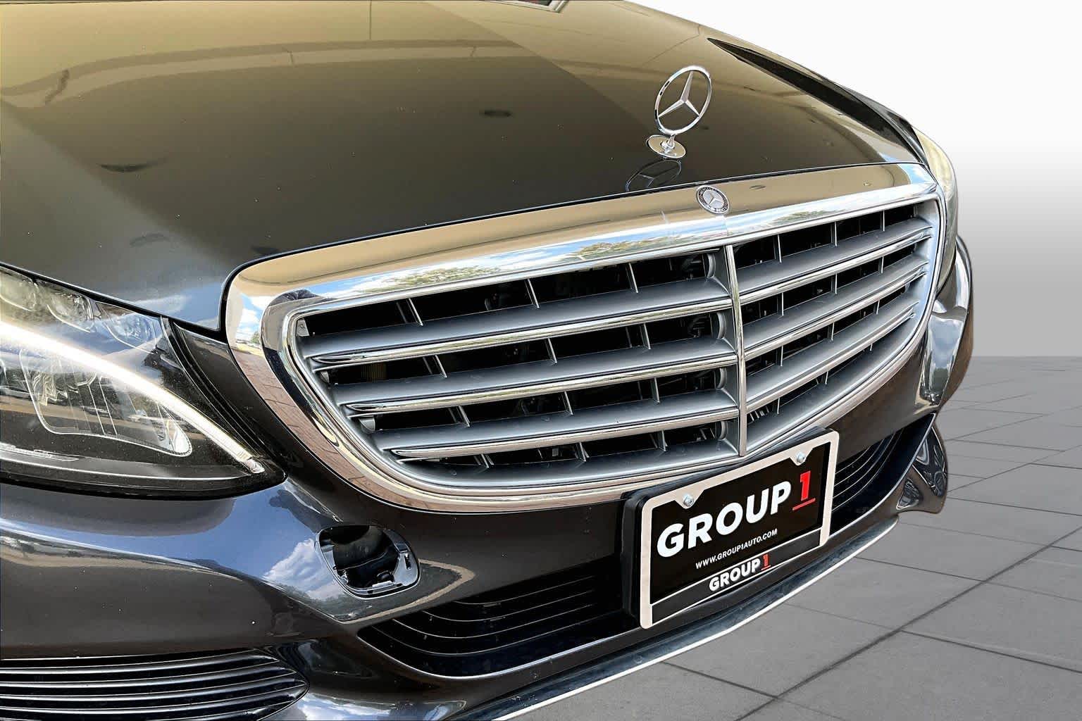 2015 Mercedes-Benz C 300 photo 26 of 33