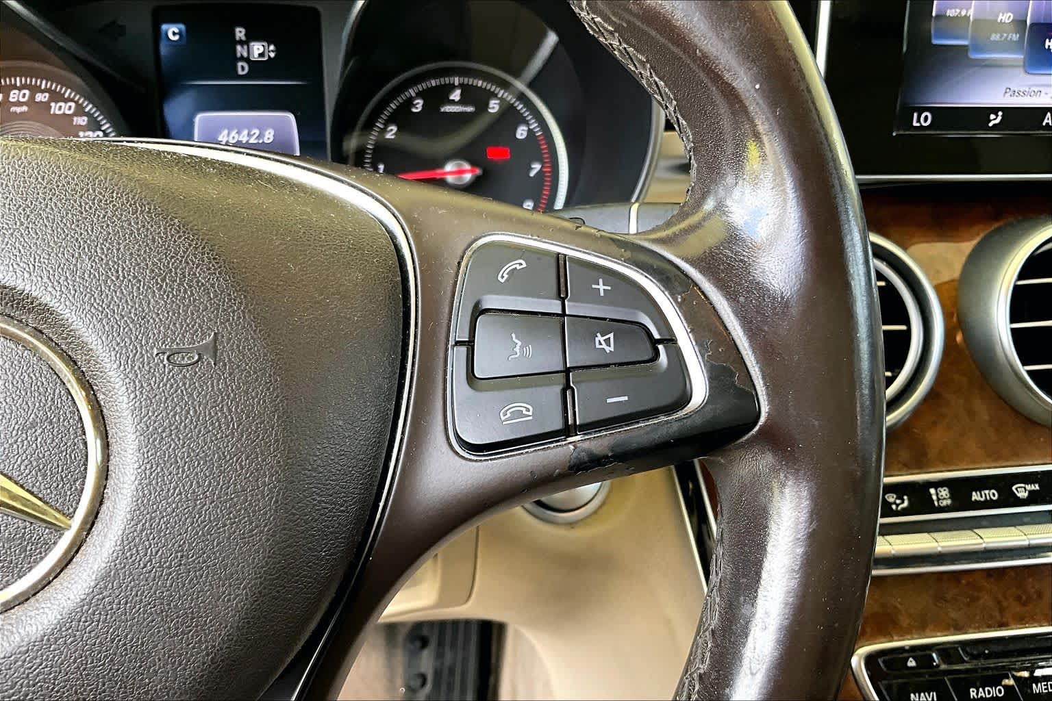 2015 Mercedes-Benz C 300 photo 22 of 33