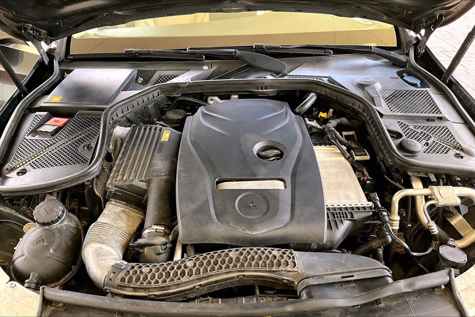 2015 Mercedes-Benz C 300 photo 28 of 33