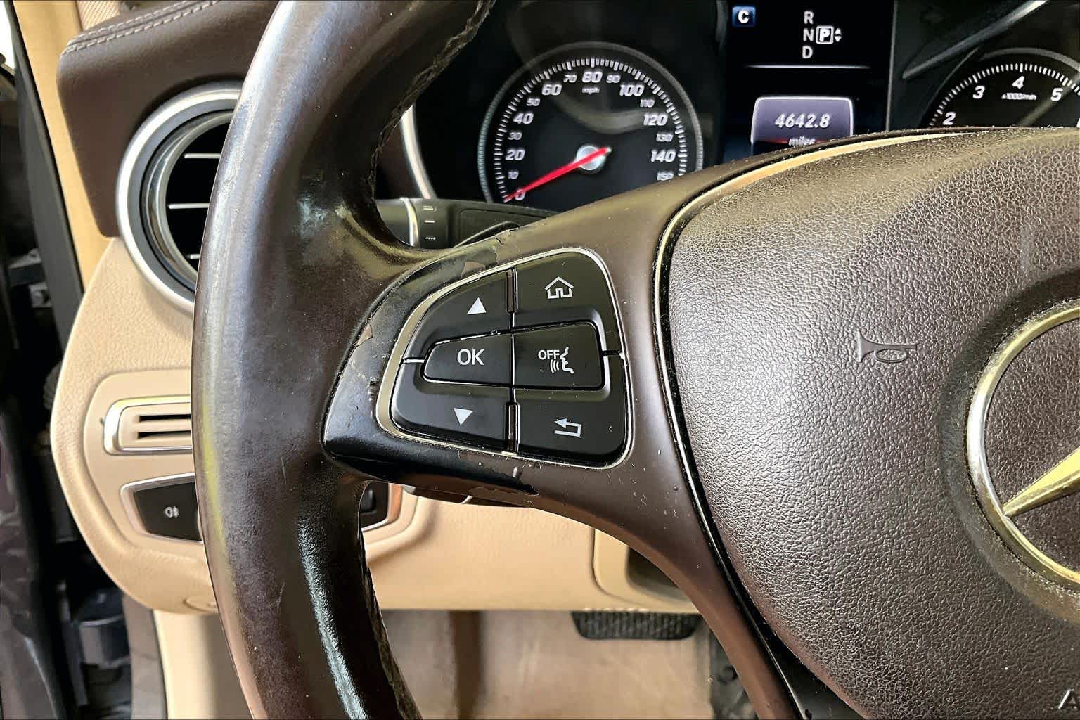 2015 Mercedes-Benz C 300 photo 21 of 33