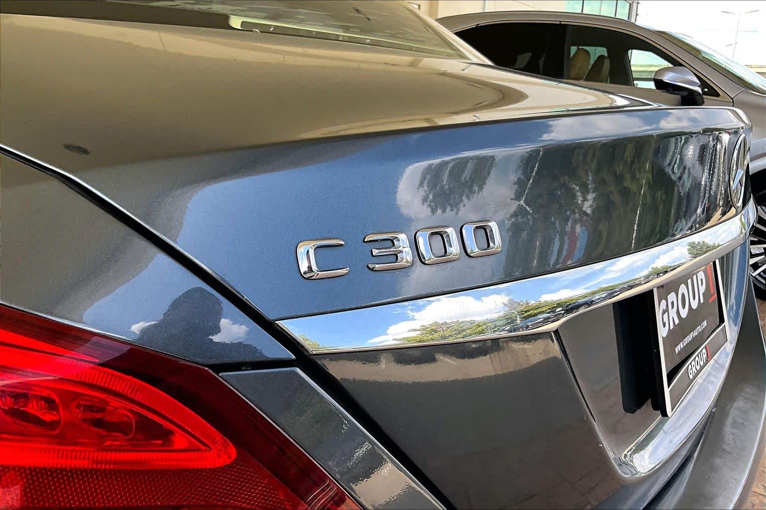 2015 Mercedes-Benz C 300 photo 27 of 33