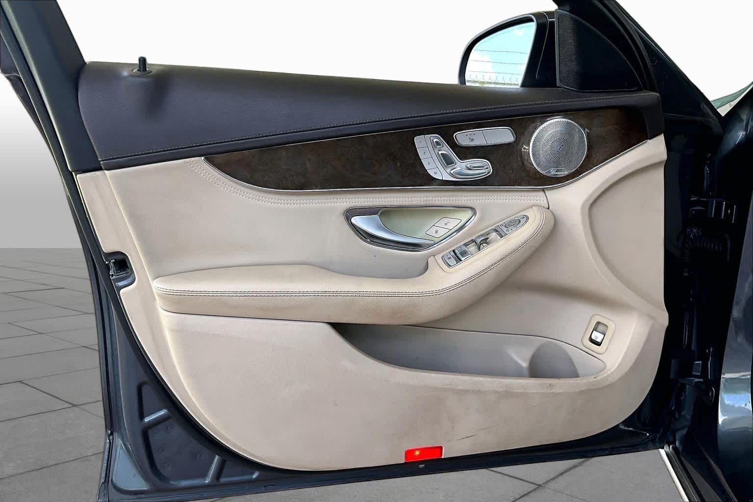 2015 Mercedes-Benz C 300 photo 19 of 33