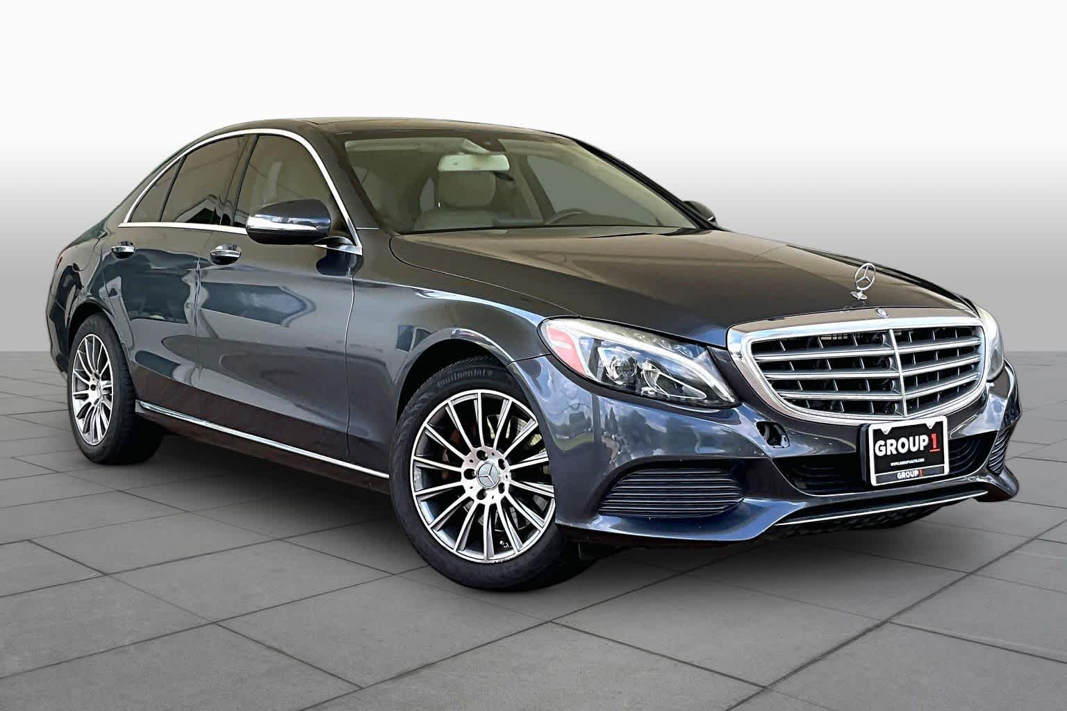2015 Mercedes-Benz C 300 photo 3 of 33