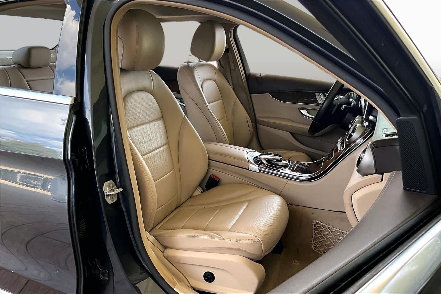 2015 Mercedes-Benz C 300 photo 8 of 33