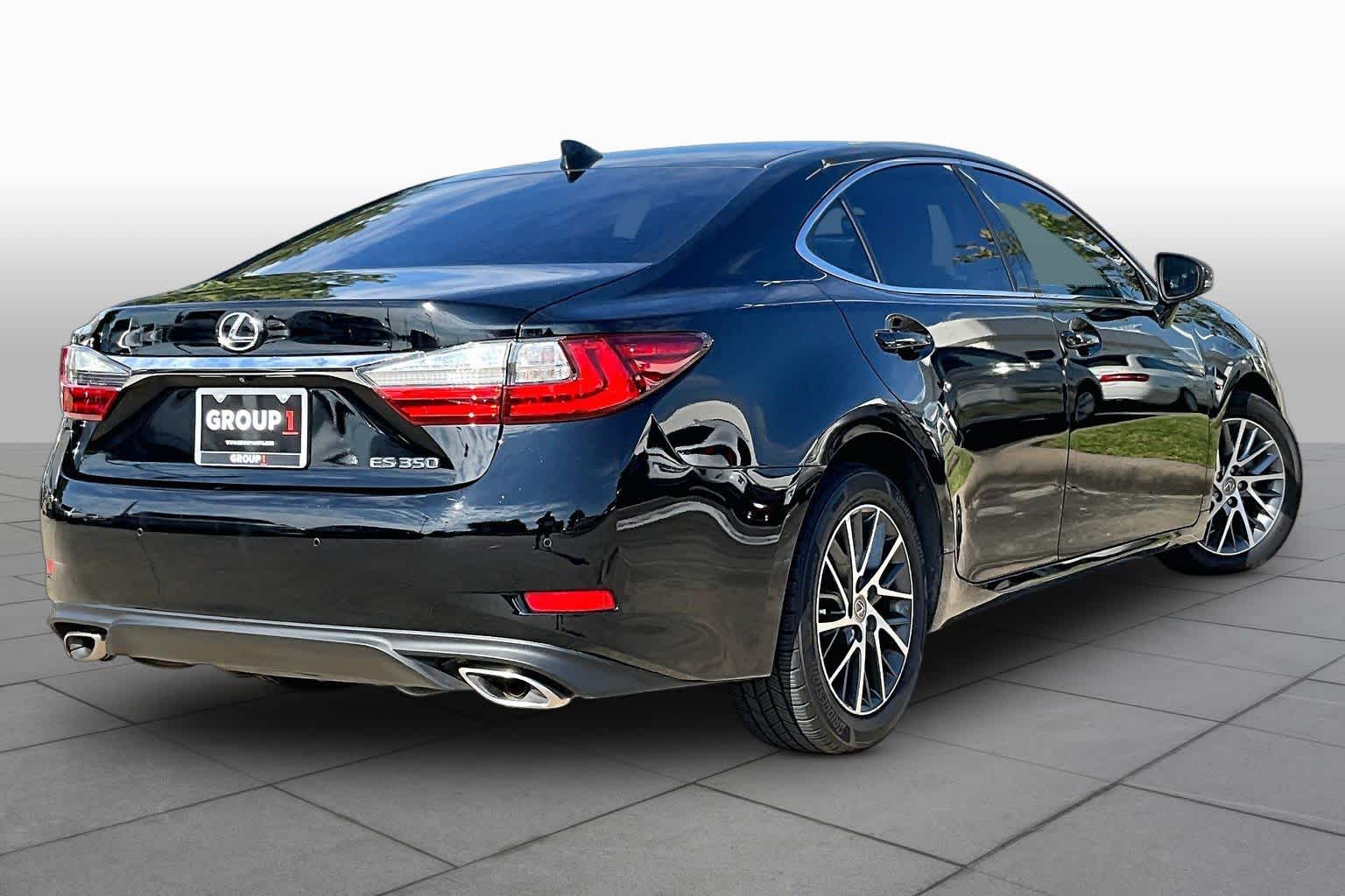 2018 Lexus ES 350 photo 11 of 34