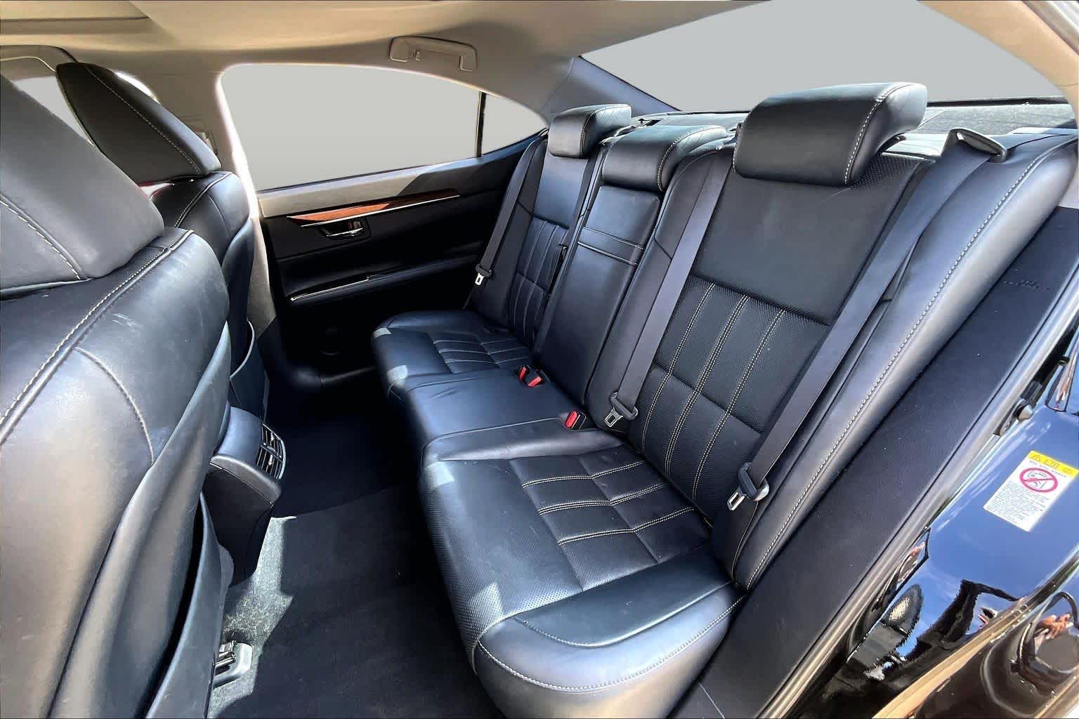 2018 Lexus ES 350 photo 18 of 34