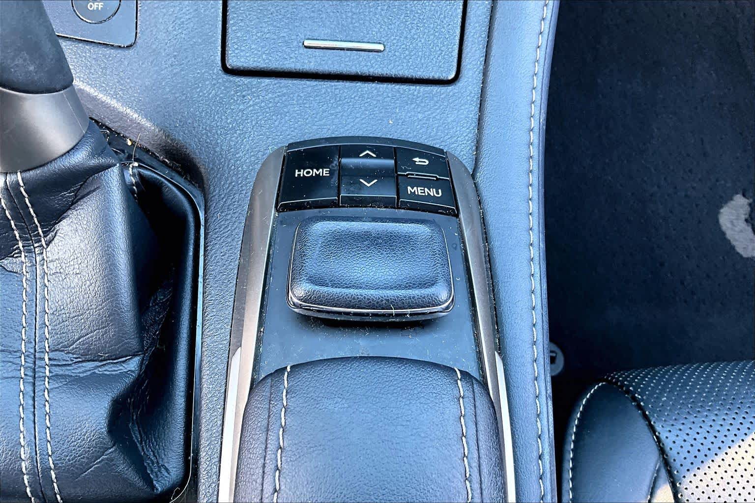 2018 Lexus ES 350 photo 33 of 34