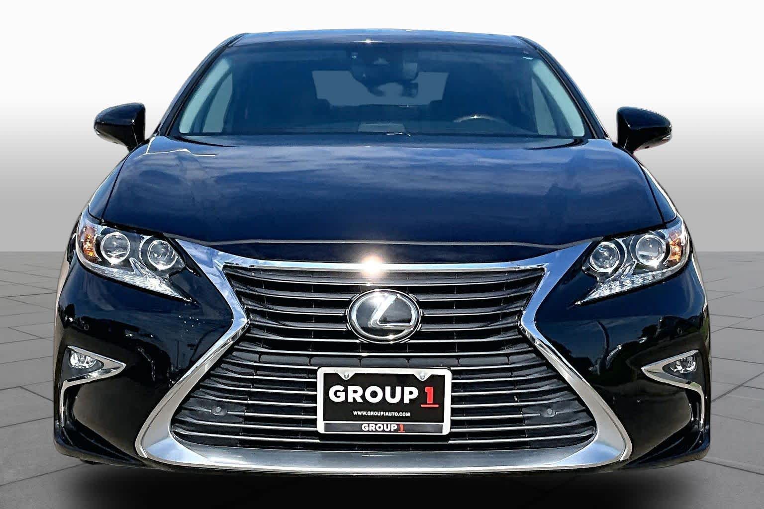 2018 Lexus ES 350 photo 4 of 34