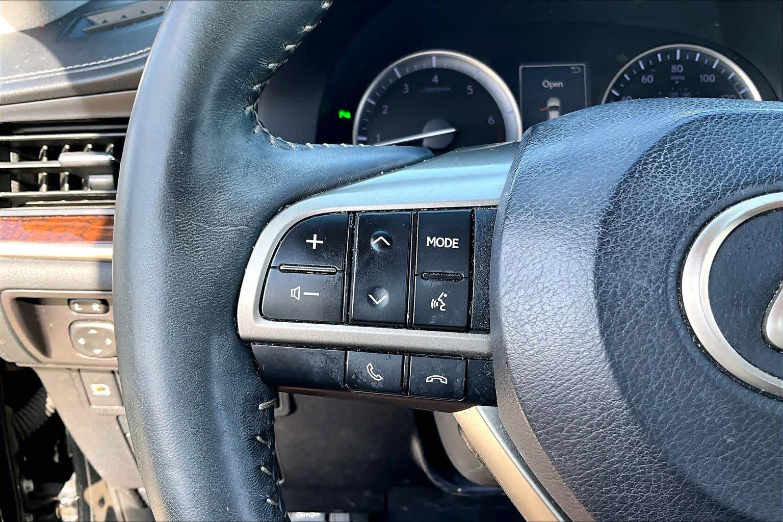 2018 Lexus ES 350 photo 21 of 34