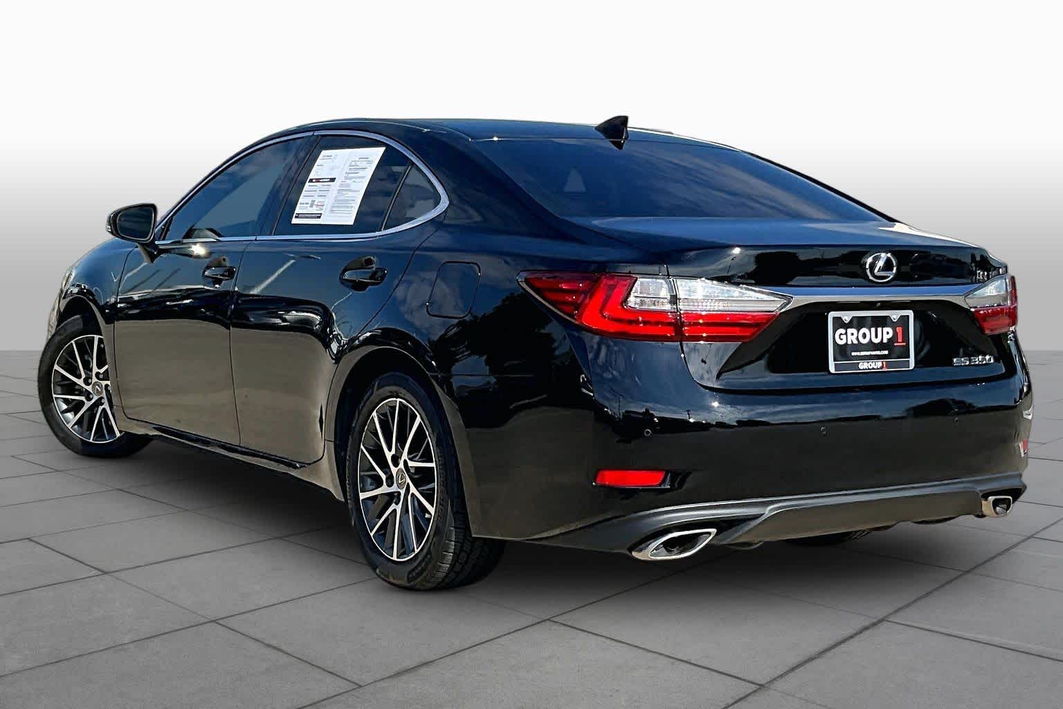 2018 Lexus ES 350 photo 10 of 34