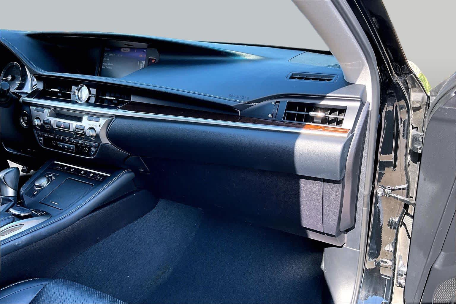 2018 Lexus ES 350 photo 16 of 34