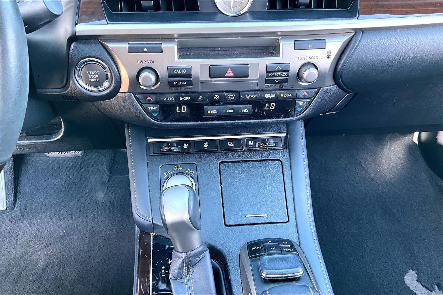 2018 Lexus ES 350 photo 32 of 34