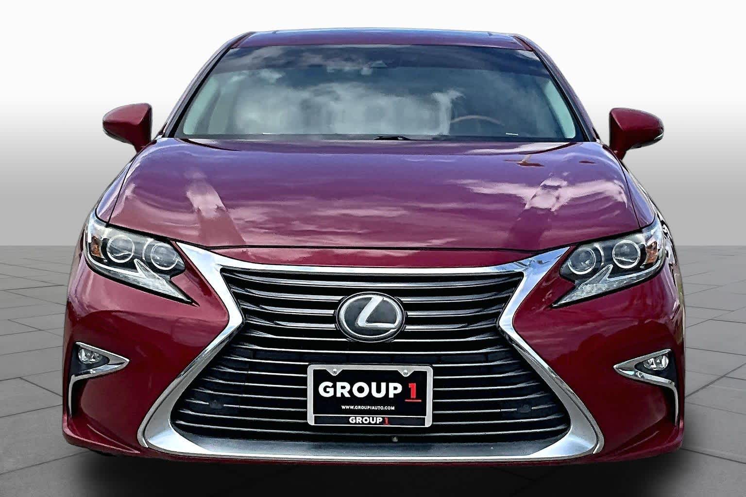 2016 Lexus ES 350  Matador Red Mica at Group 1 Toyota Southwest