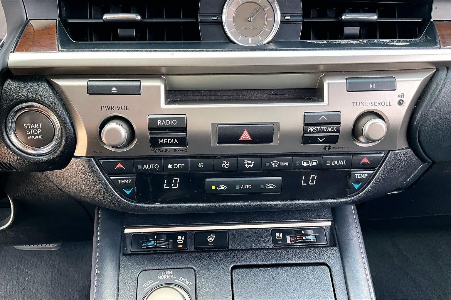 2018 Lexus ES 350 photo 32 of 34