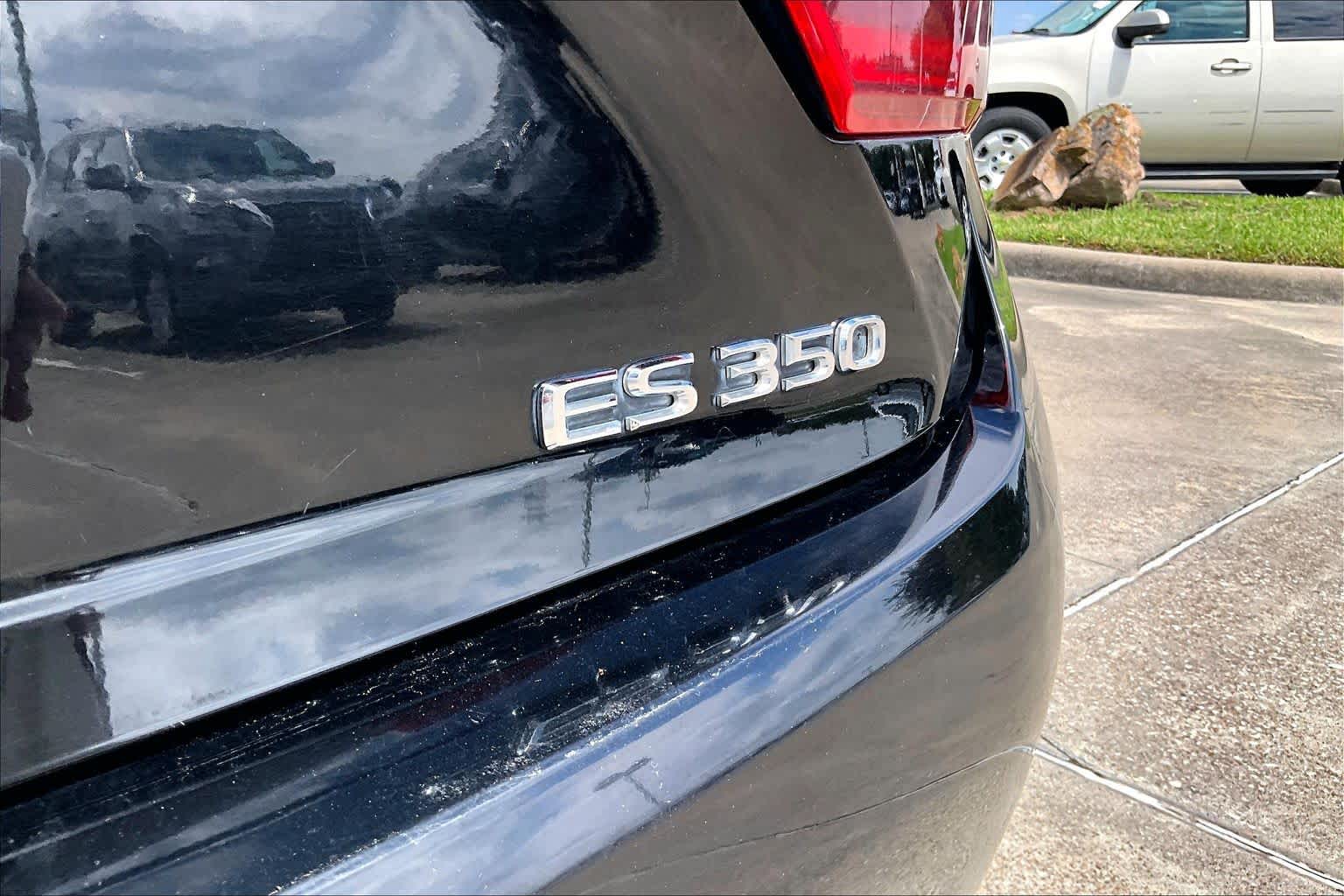 2018 Lexus ES 350 photo 28 of 34