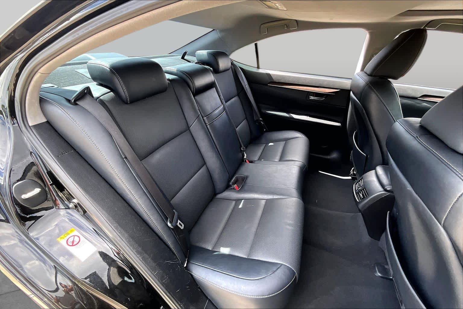 2018 Lexus ES 350 photo 17 of 34