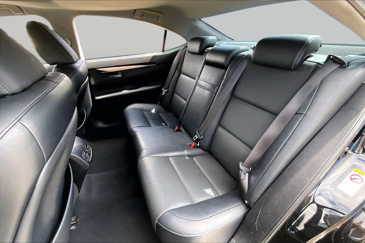 2018 Lexus ES 350 photo 18 of 34