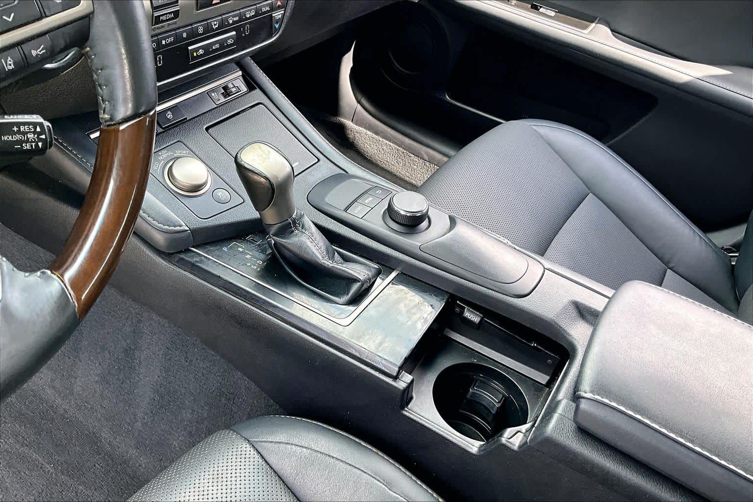 2018 Lexus ES 350 photo 14 of 34