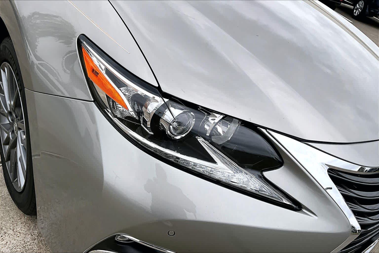 2018 Lexus ES  Atomic Silver at Lexus of Clear Lake