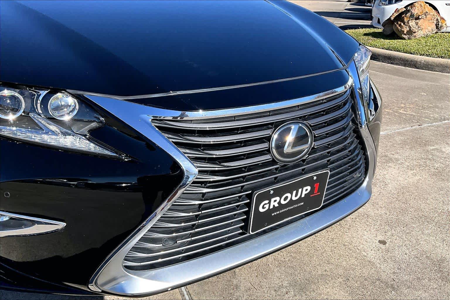 2017 Lexus ES  Obsidian at Lexus Southwest Houston