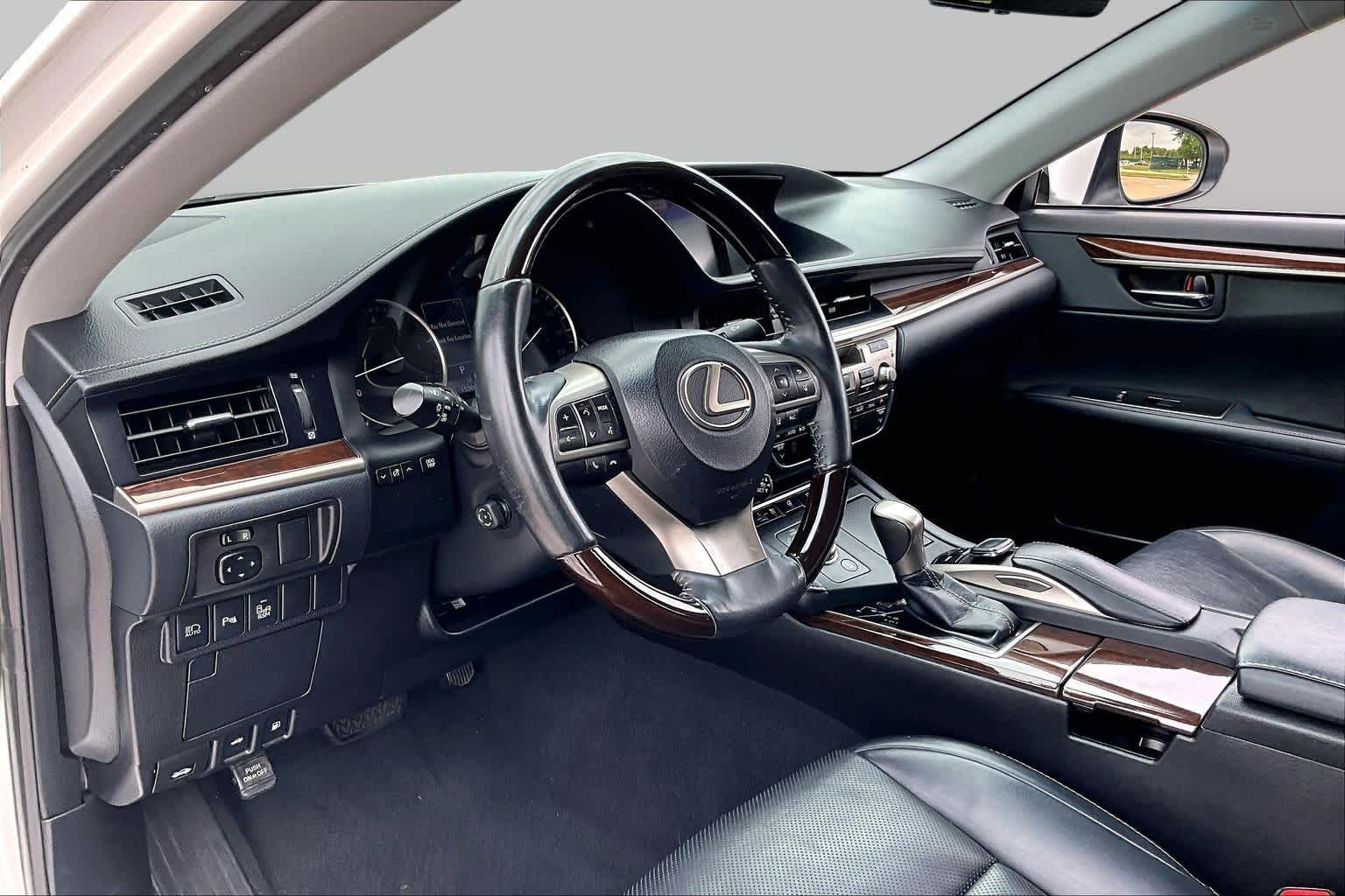 2018 Lexus ES 350  Eminent White Pearl at Lexus of Clear Lake