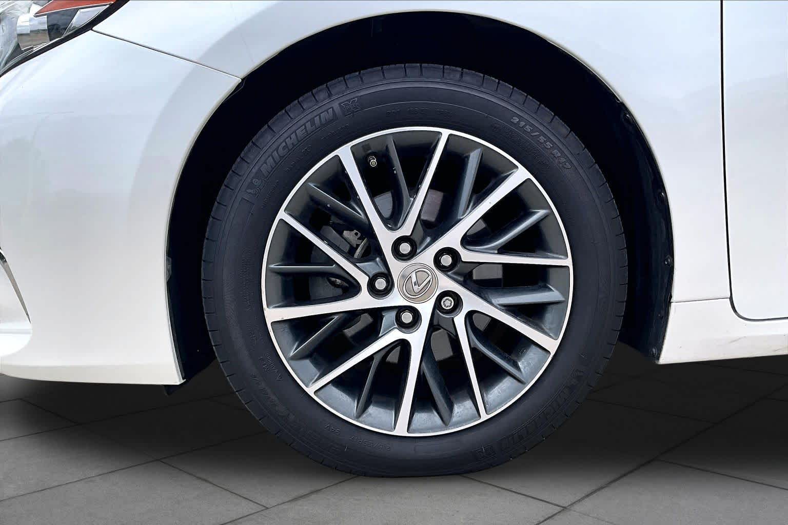 2018 Lexus ES 350  Eminent White Pearl at Lexus of Clear Lake