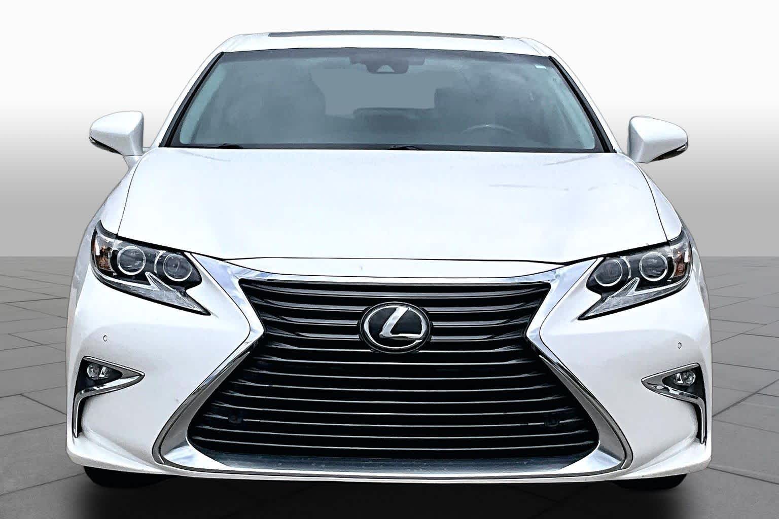 2018 Lexus ES 350  Eminent White Pearl at Lexus of Clear Lake