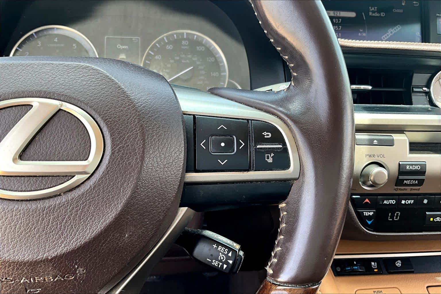 2016 Lexus ES 350  Atomic Silver at Lexus Southwest Houston