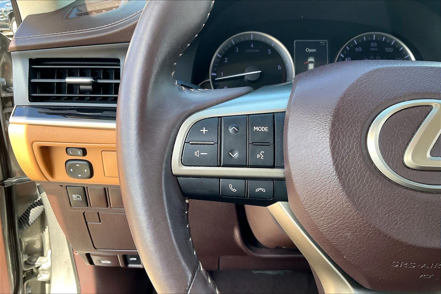 2018 Lexus ES 350  Atomic Silver at Group 1 Toyota Southwest