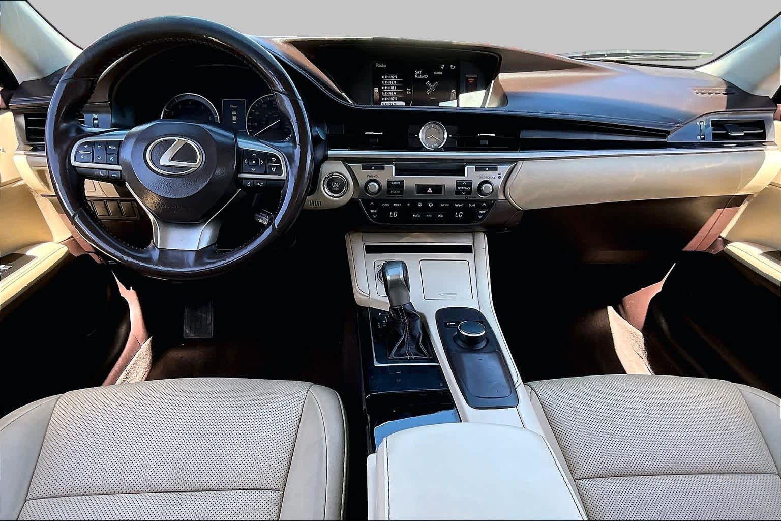 2018 Lexus ES 350 photo 13 of 34