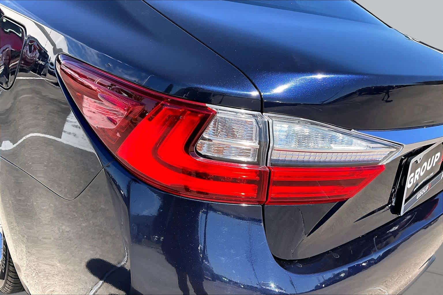 2018 Lexus ES 350 photo 26 of 34