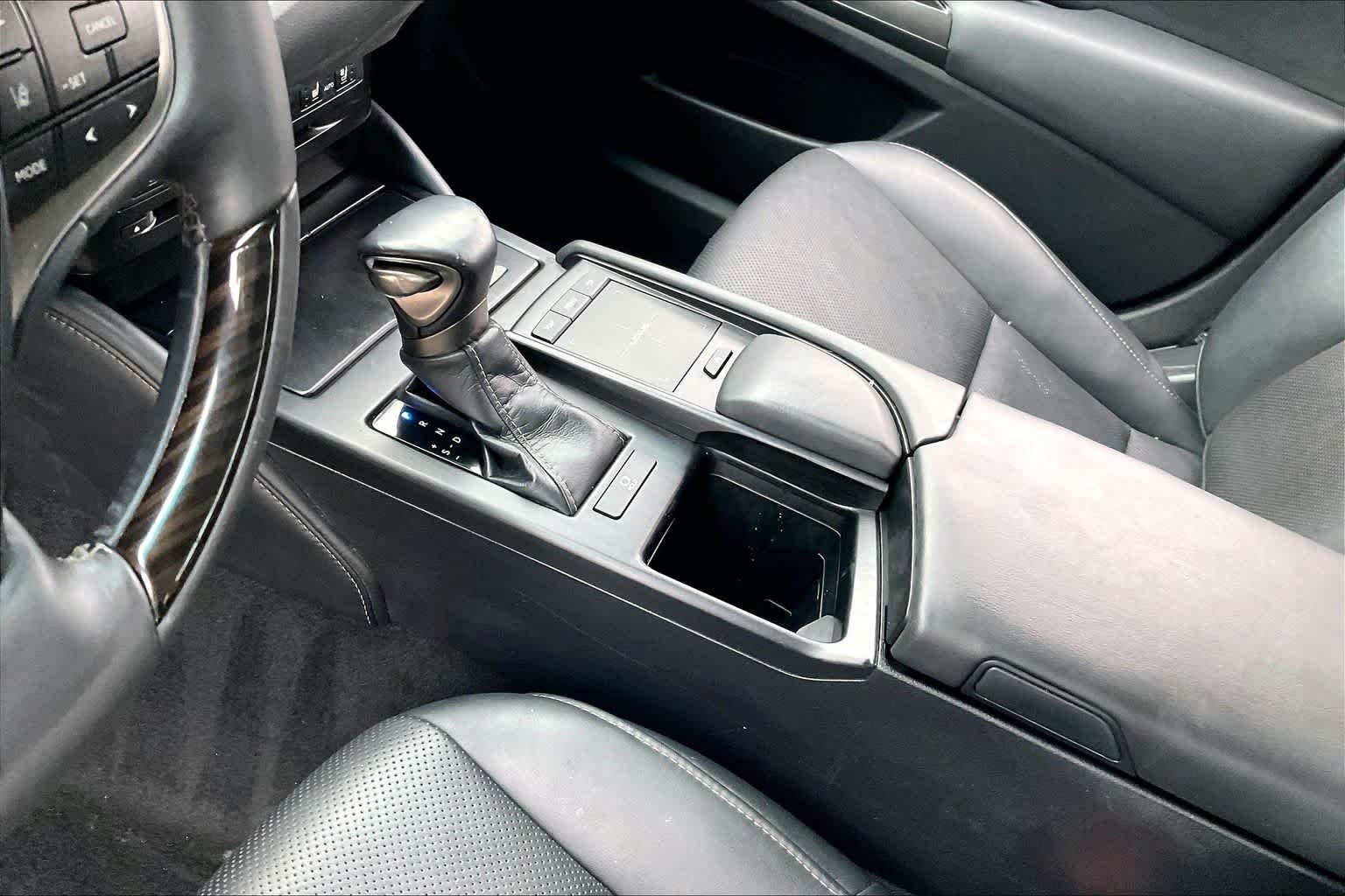 2019 Lexus ES  Obsidian at BMW of West Houston