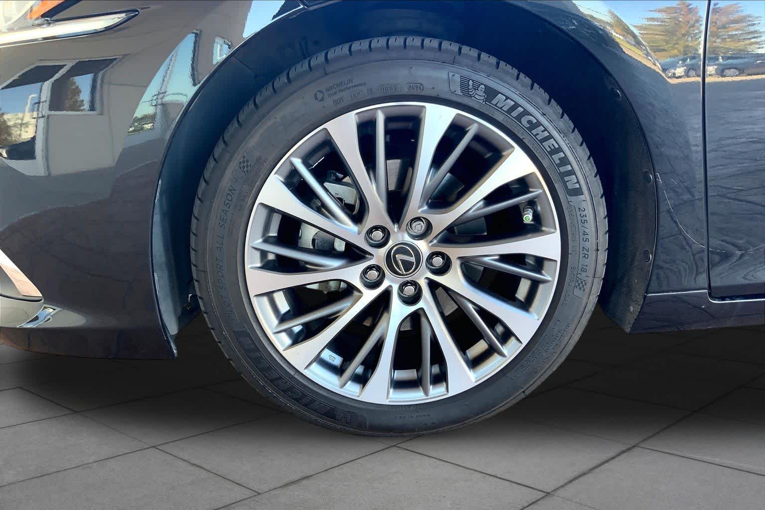 2019 Lexus ES 350  Caviar at Lexus Southwest Houston