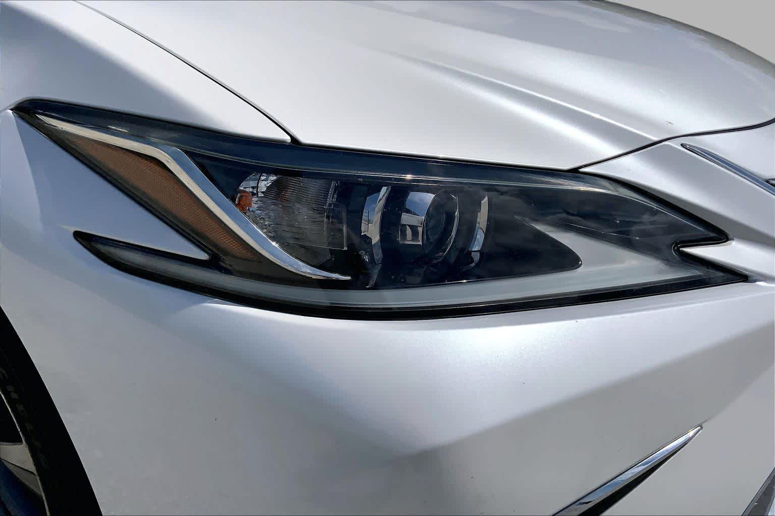 2019 Lexus ES 350  Eminent White Pearl at Lexus Southwest Houston