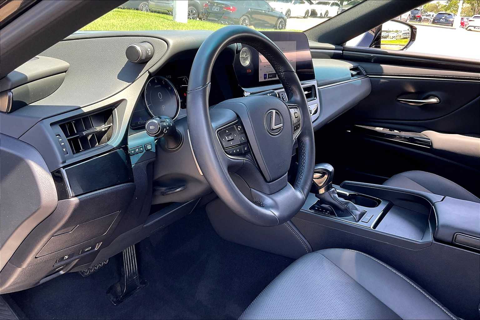 2023 Lexus ES  Caviar at Sterling McCall Lexus